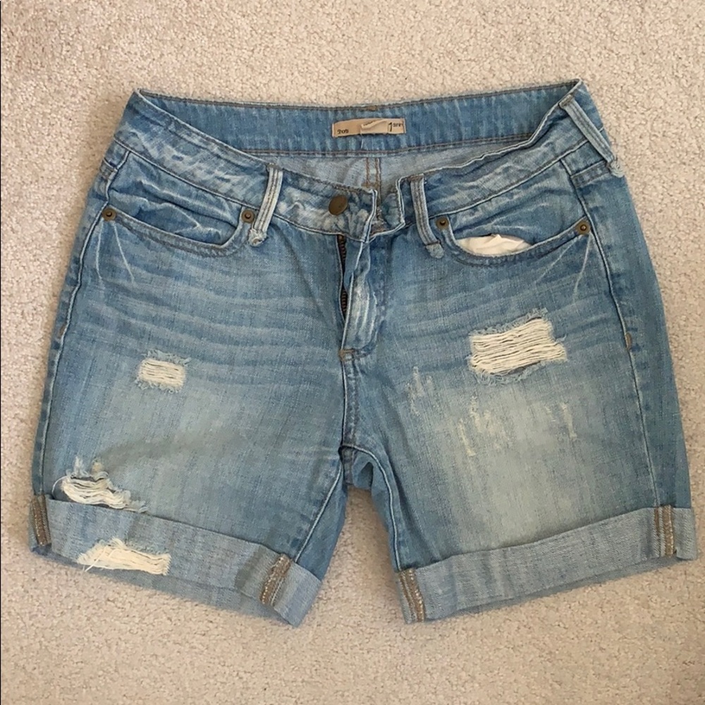Distressed Forever 21 2.1 Denim Shorts XS